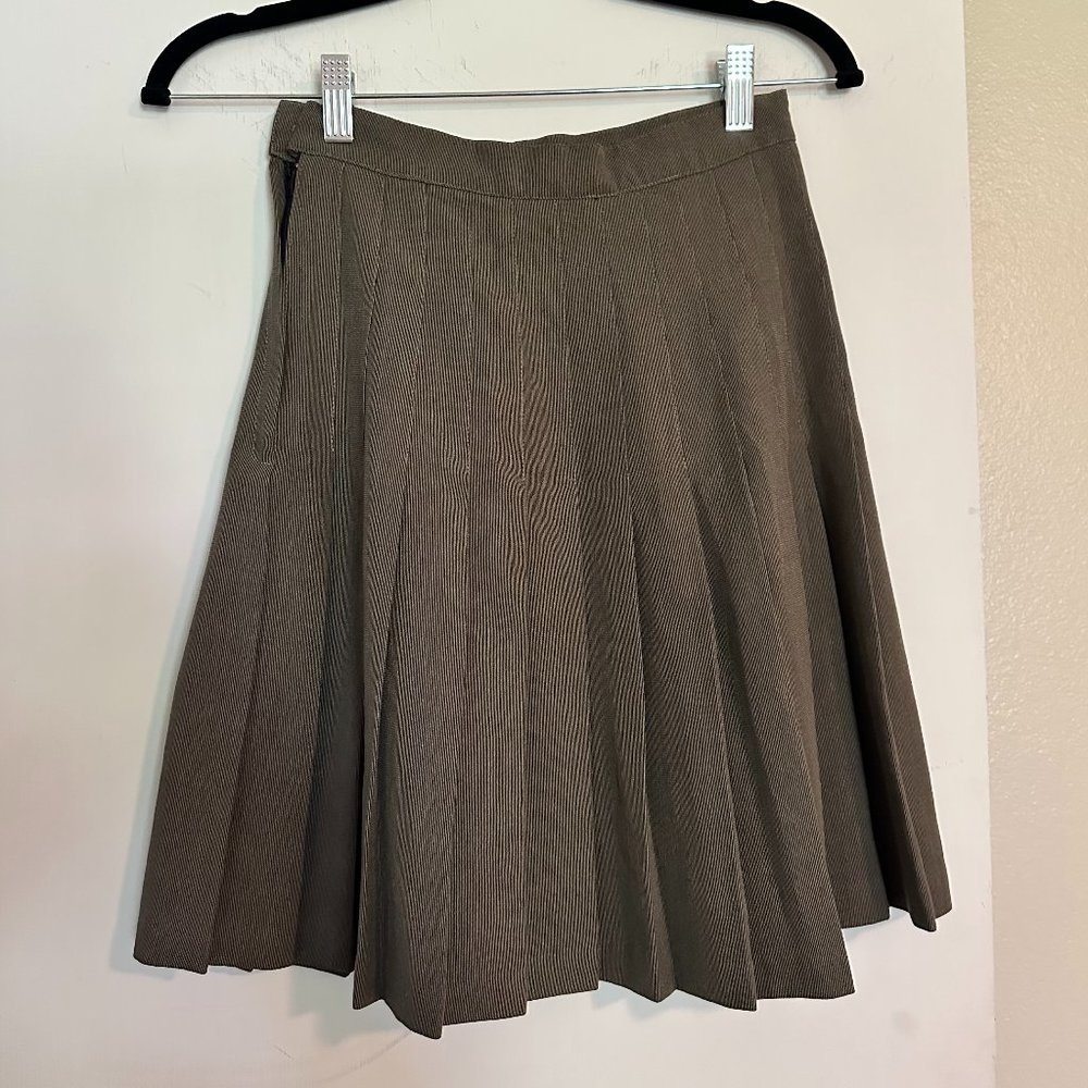 Pleated skort